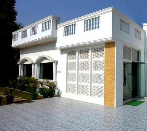 Gallery - Hotel Dolphinn Agra