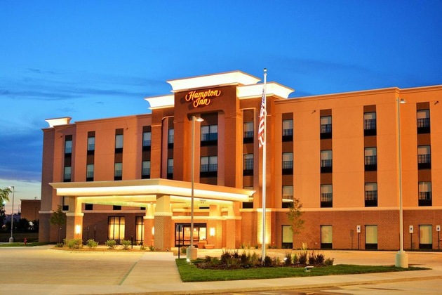Gallery - Hampton Inn Lincoln Airport