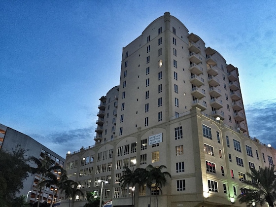 Gallery - Towers Of Dadeland By Miami Vacations