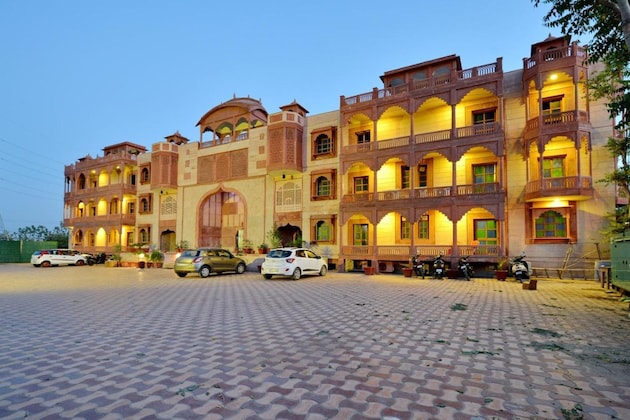Gallery - Oyo 1006 Hotel Red Fort