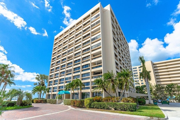 Gallery - Palm Bay Club By Beachside Management