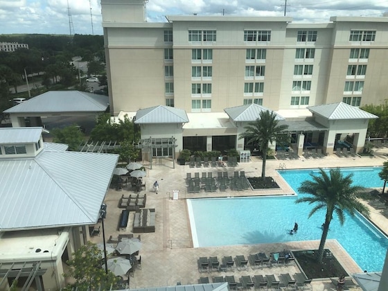 Gallery - TownePlace Suites Orlando at Flamingo Crossings  Town Center Western Entrance