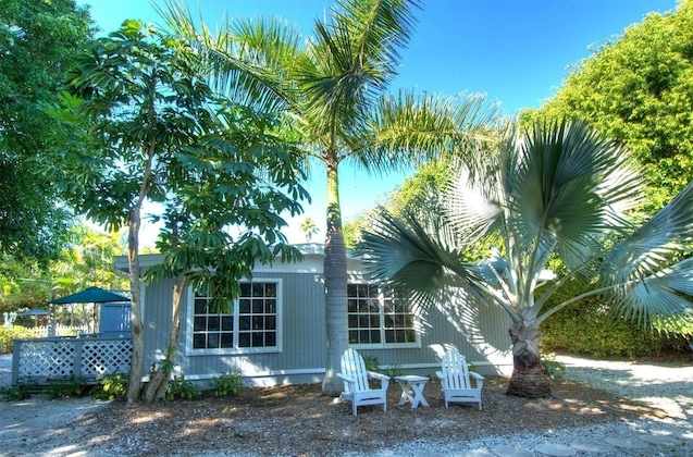 Gallery - Seahorse Cottages On Sanibel - Adults Only