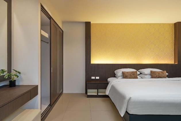Gallery - Patong Bay Hill Resort