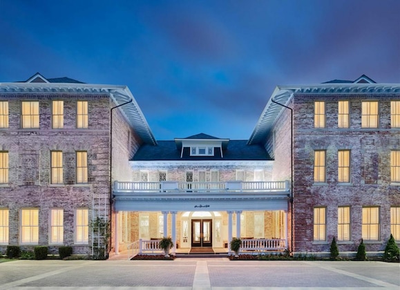 Gallery - Inn At Carnall Hall