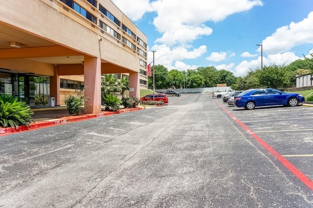 Gallery - Red Lion Hotel Killeen