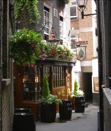 Gallery - Acorn - Bakers Row Apartment