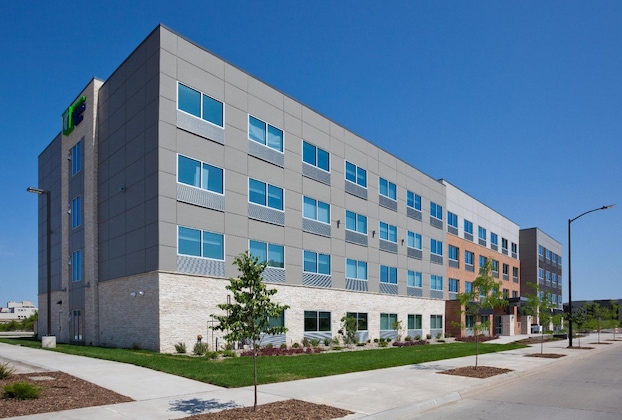 Gallery - Holiday Inn Express & Suites Des Moines Downtown By Ihg