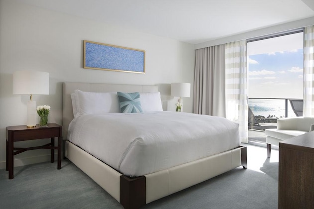 Gallery - The Ritz-Carlton Residences, Waikiki Beach