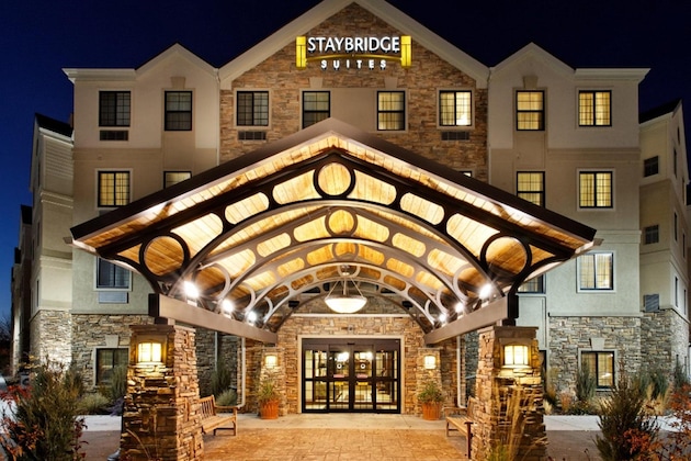 Gallery - Staybridge Suites Dearborn Mi By Ihg