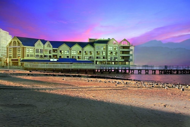 Gallery - Strand Pavilion
