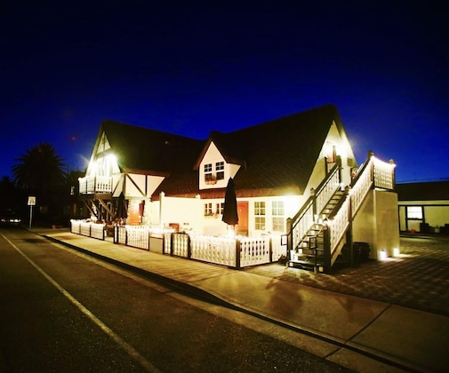 Gallery - New Haven Inn