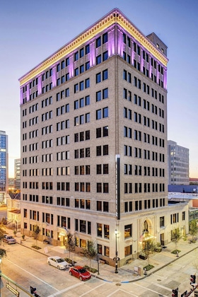 Gallery - Watermark Baton Rouge, Autograph Collection