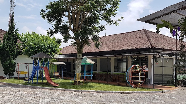 Gallery - New Mountain Springs Hotel & Resort