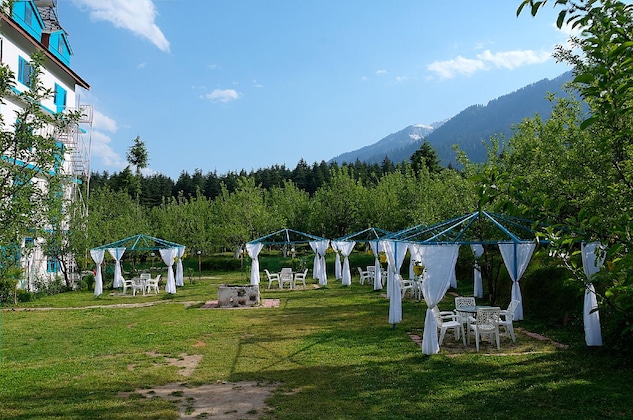 Gallery - Treebo Trend Celebriti Manali