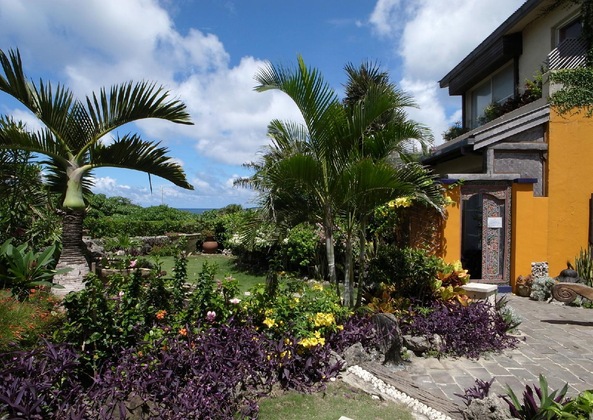 Gallery - Red Garden Resort