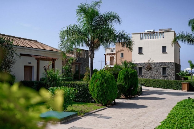 Gallery - Restia