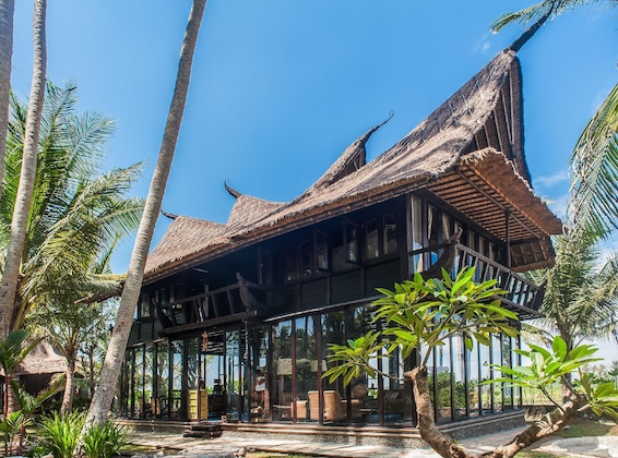 Gallery - Most Exotic Beachfront Villa Keong