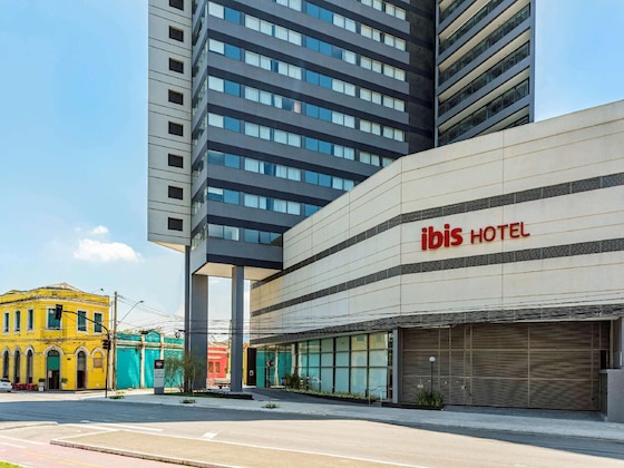 Gallery - Ibis Santos Valongo