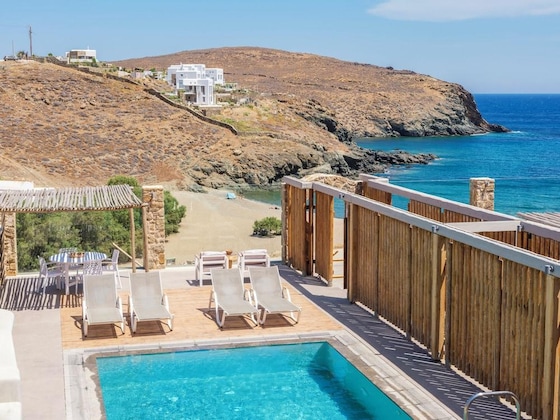 Gallery - Sea Rock & Sky Private Residence