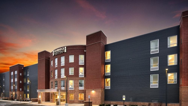 Gallery - Staybridge Suites Marquette By Ihg