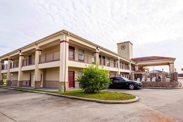Gallery - Oyo Hotel Lsu