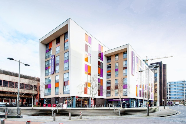 Gallery - Premier Inn Portsmouth City Centre