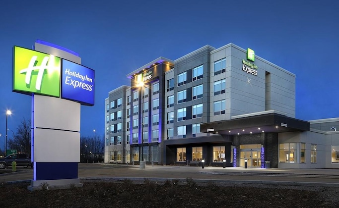 Gallery - Holiday Inn Express Red Deer North By Ihg