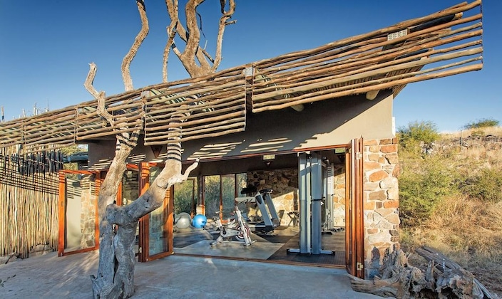 Gallery - Tuningi Safari Lodge
