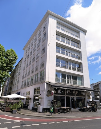 Gallery - Victoria Apartments