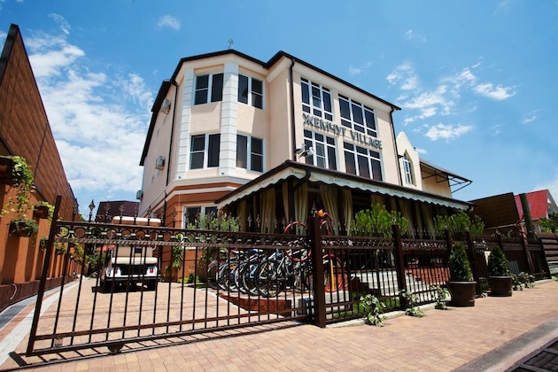 Gallery - Zhemchug Village Hotel