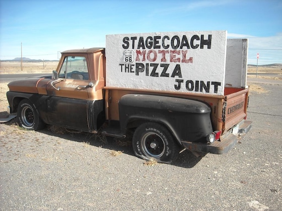 Gallery - Stagecoach 66 Motel
