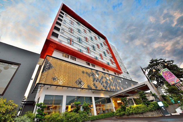 Gallery - The 1O1 Palembang Rajawali