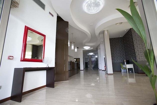 Gallery - Sunrise Hotel
