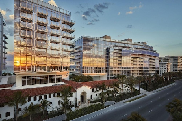 Gallery - Four Seasons Hotel At The Surf Club