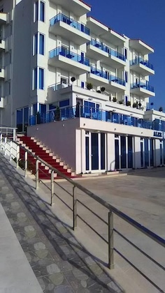 Gallery - ALER Holiday Inn