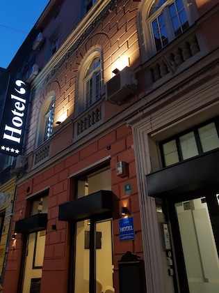 Gallery - Hotel Story