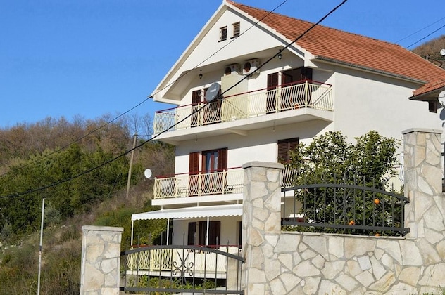 Gallery - Vavic Apartments