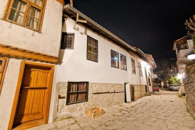 Gallery - The Lion's Residence