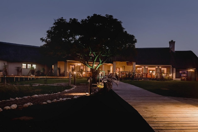 Gallery - Hlosi Game Lodge