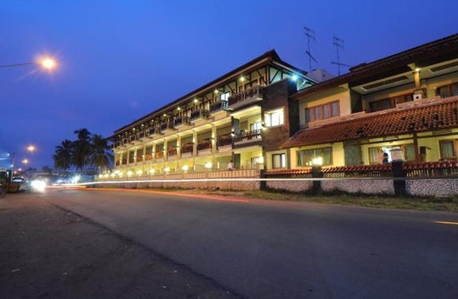 Gallery - Surya Kencana Seaside Hotel