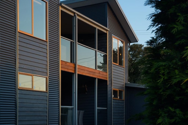 Gallery - Quartz Retreat