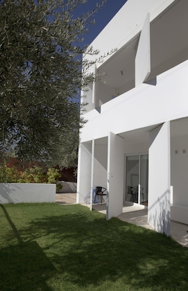 Gallery - Infinity White Complex By Gk Hospitality Group