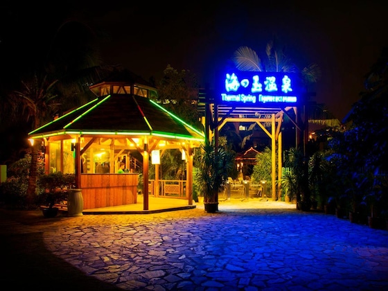Gallery - J Hotel