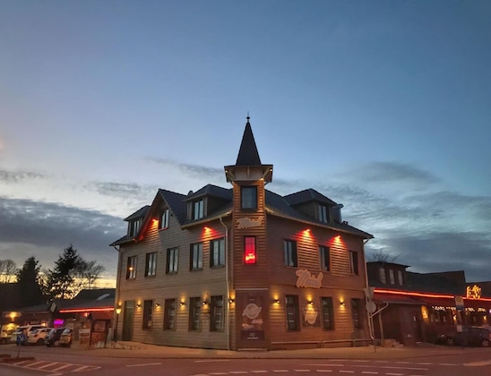 Gallery - Road Stop Wuppertal Motel