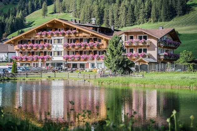 Gallery - Hotel Waldheim Sexten Sesto