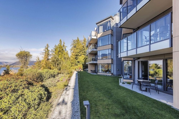 Gallery - Oaks Shores