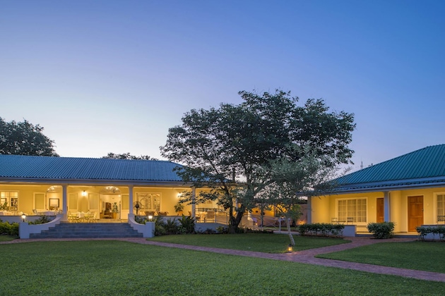 Gallery - Batonka Guest Lodge