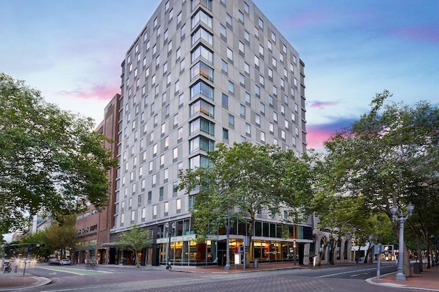 Gallery - Courtyard By Marriott Portland City Center