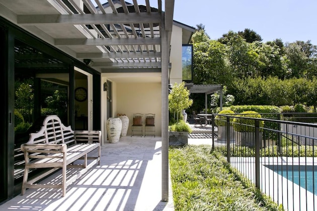 Gallery - The Point Villas